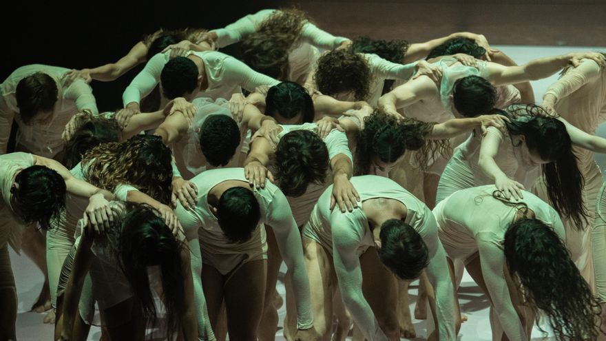 El cuerpo de baile de la Compañía Nacional de Danza en el programa 'Struere'