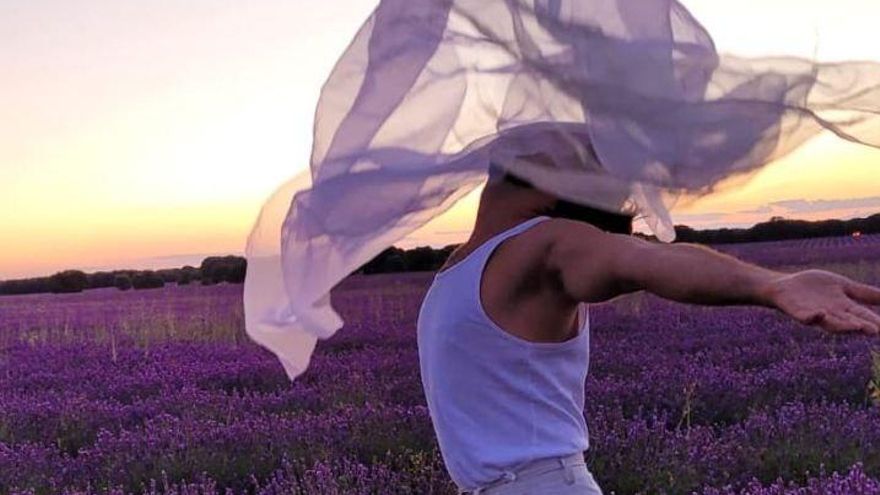 Alberto ya se ha recuperado de la infección y anima a la gente a que se vacune.