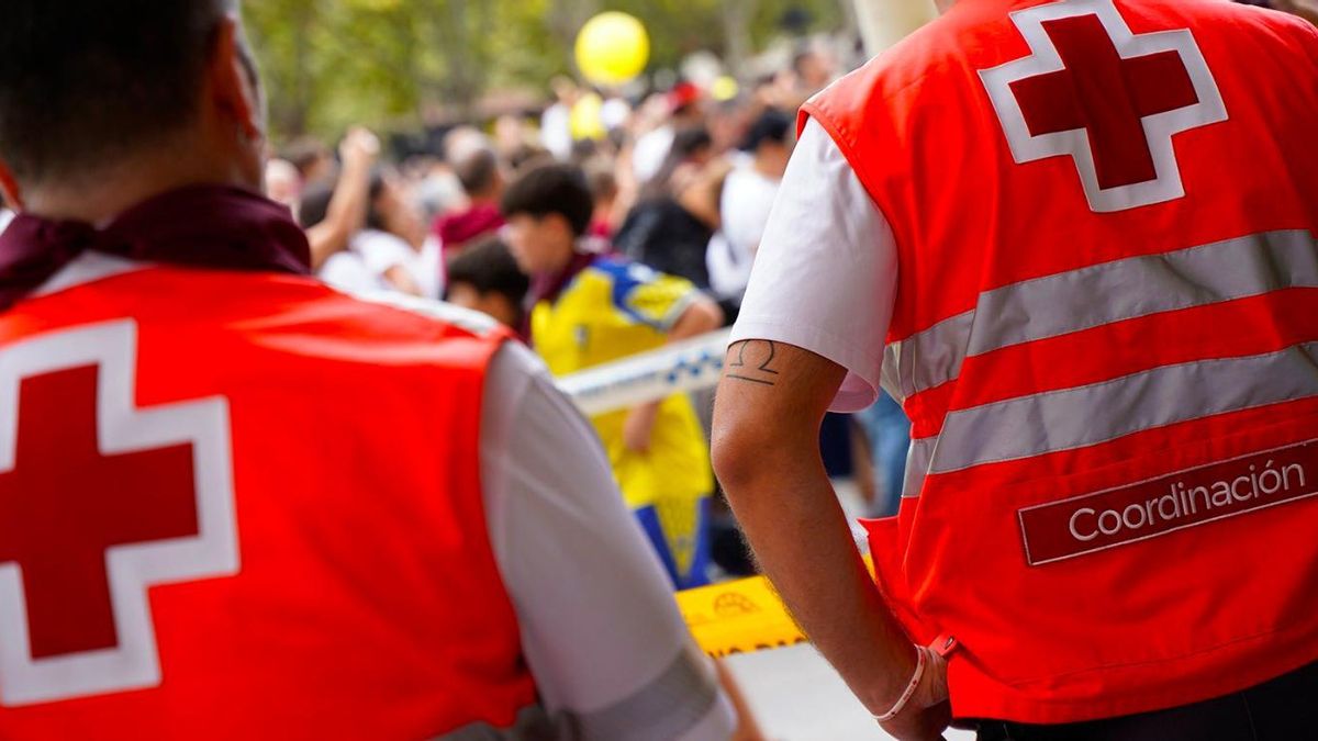 Dispositivo Cruz Roja cohete San Mateo