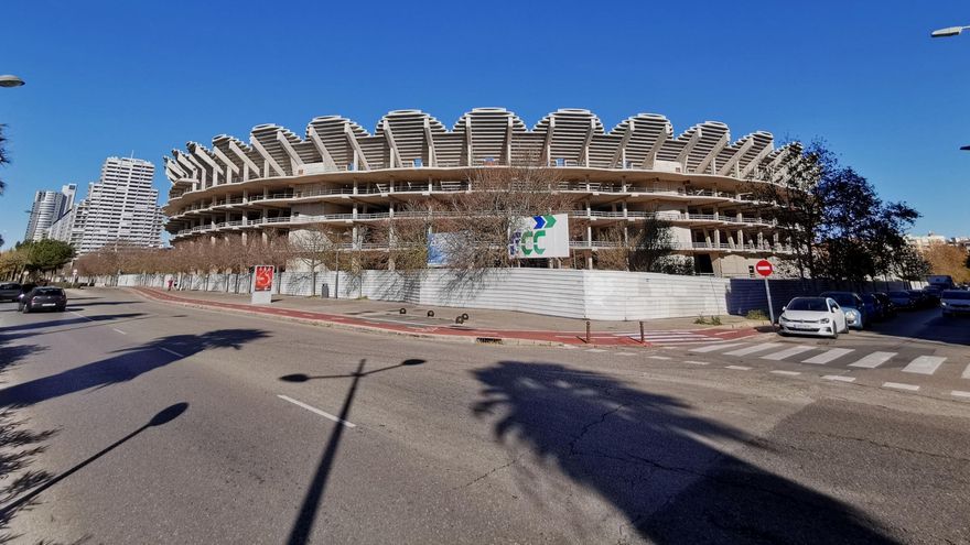 El Gobierno valenciano da un plazo de 90 días al Valencia CF para mantener las ventajas urbanísticas del plan del nuevo estadio