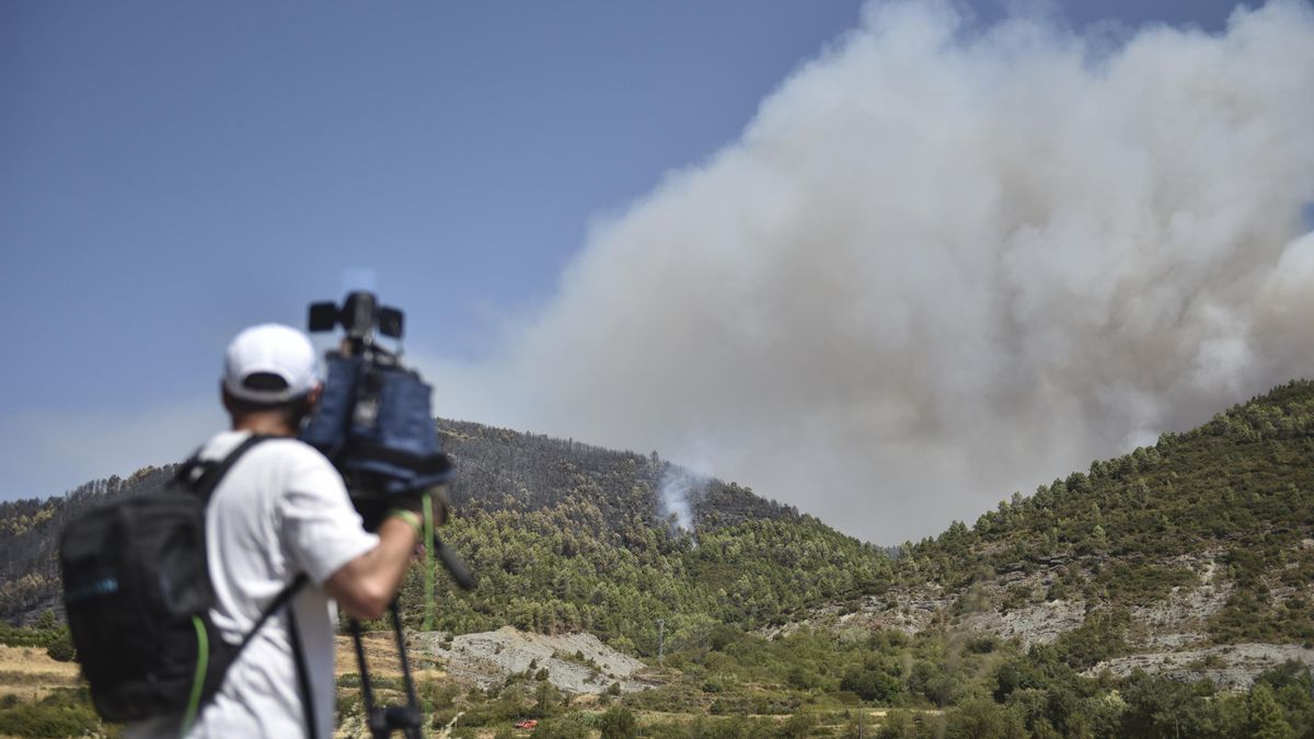 El humo de los incendios de Huesca llega a Navarra y dispara las llamadas a emergencias
