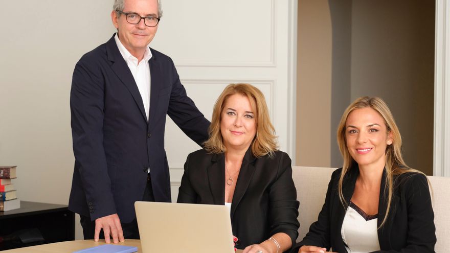 Imagen de archivo del expresidente de Inditex Pablo Isla. EFE/Javier Lizón