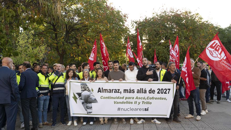Trabajadores de Almaraz exigen su continuidad y advierten de que está "en la cuenta atrás"