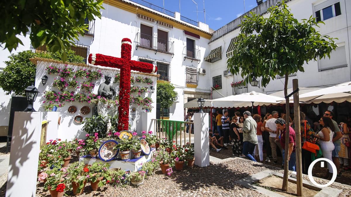 Tercer premio en Casco Histórico Cruz de la Hermandad Padre Jesús Nazareno