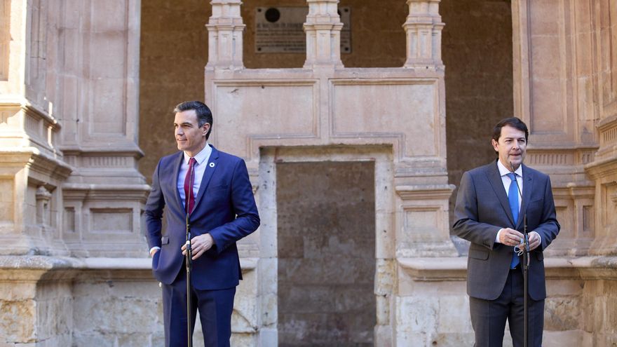 El Gobierno da por buena la respuesta de Castilla y León al requerimiento pero advierte de que actuará si insiste en el plan antiaborto