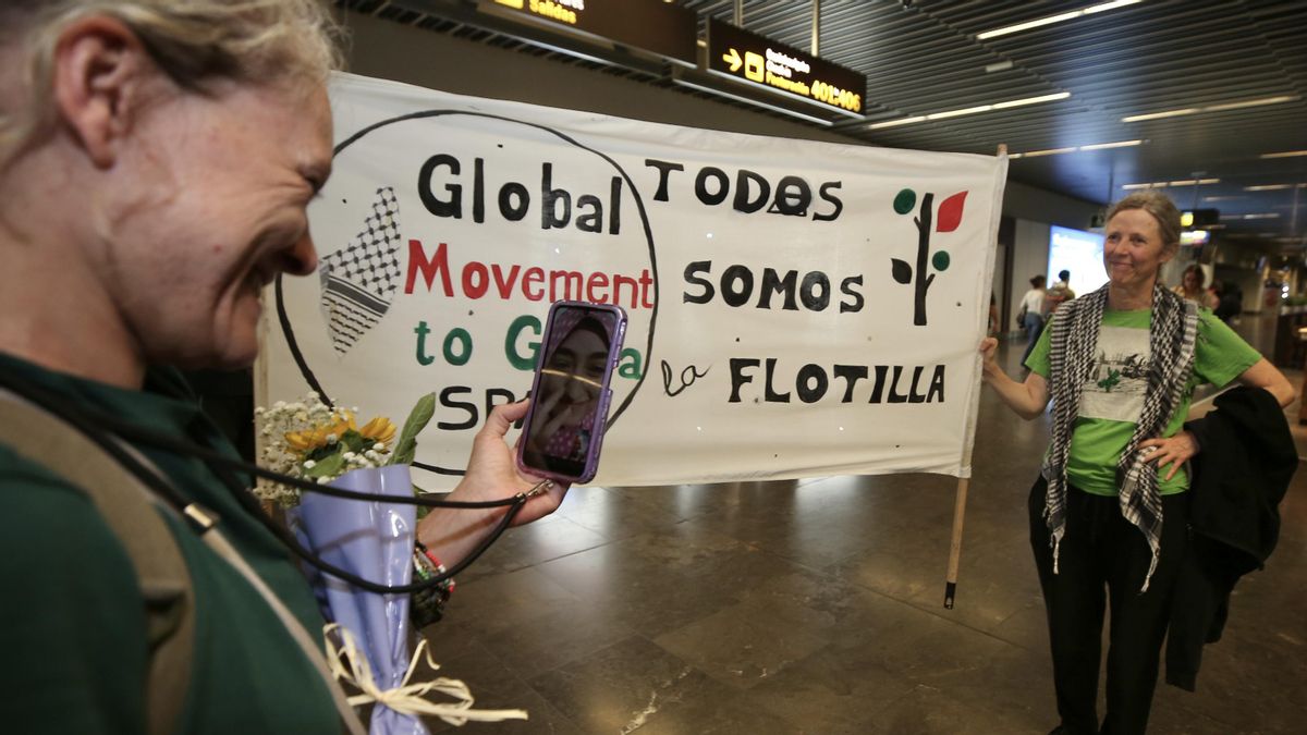 La activista Bianca Milacic regresa a Canarias tras su viaje en la flotilla Sumud: “Hacen falta muchas flotillas que agoten a Israel”