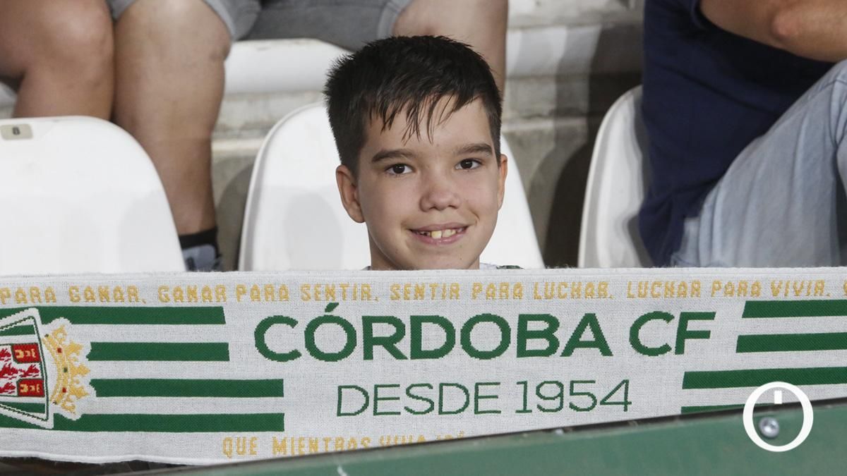 Grada Blanquiverde del Córdoba CF - Racing de Santander