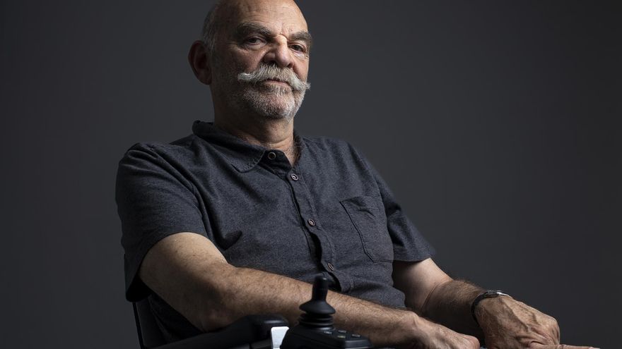 Martín Caparrós: “Quería un 'alter ego' de Milei tan desagradable como el real, pero tuve la sensación de quedarme corto”