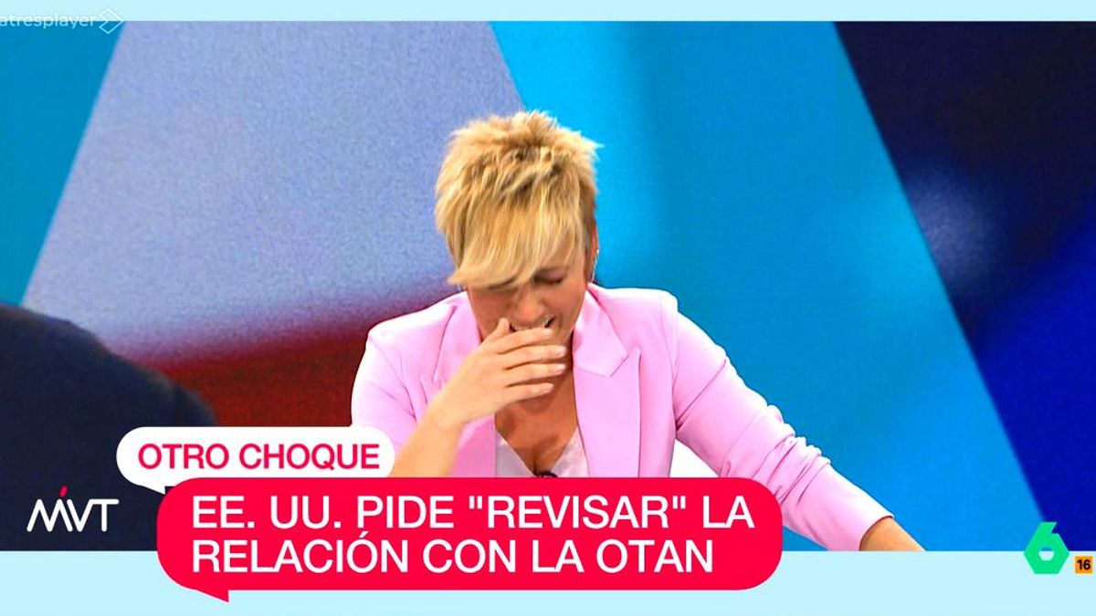 El 'tierra trágame' de Cristina Pardo al sufrir un incontrolable ataque de risa en 'Más vale tarde': "Perdón"