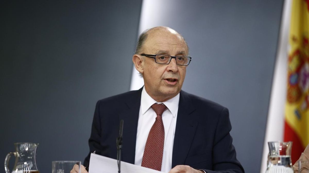 Montoro, tras la dimisión de Soria: "Nadie que haya operado desde paraísos fiscales puede estar en el Gobierno"