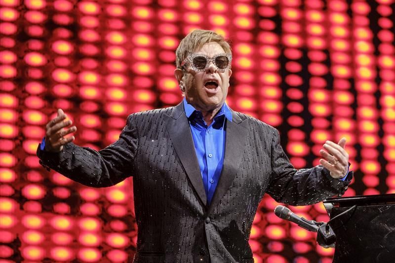 El artista británico Elton John en su concierto de Gran Canaria.