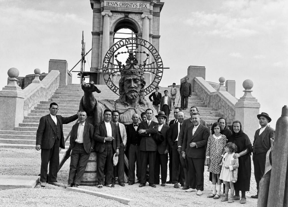 Una de las fotografías conservadas de la construcción final del Cristo