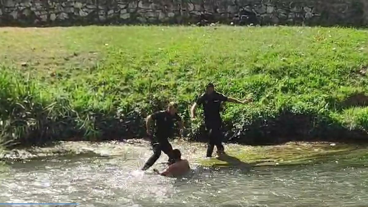 Detenido en Calatayud tras negarse a salir del río Jalón y enfrentarse a los agentes