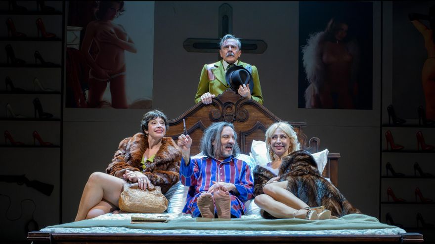'La escopeta nacional' en el Teatro Español