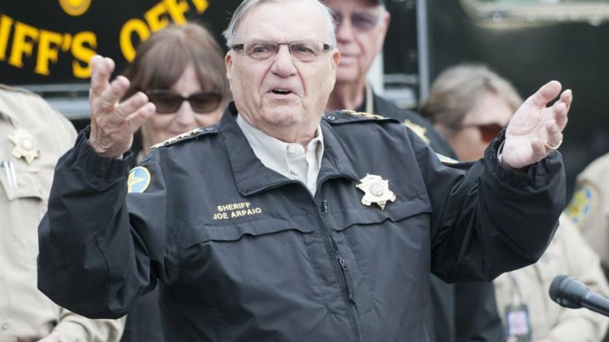 Trump pidió a su fiscal general que dejara de investigar al exsheriff Arpaio