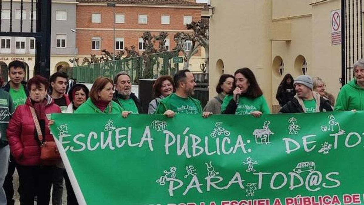 Sindicatos y colectivos educativos de La Rioja no descartan movilizaciones en defensa de la enseñanza pública