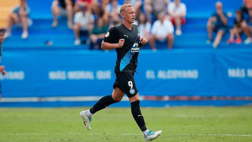 El Córdoba CF firma a Obolskii para reforzar su ataque