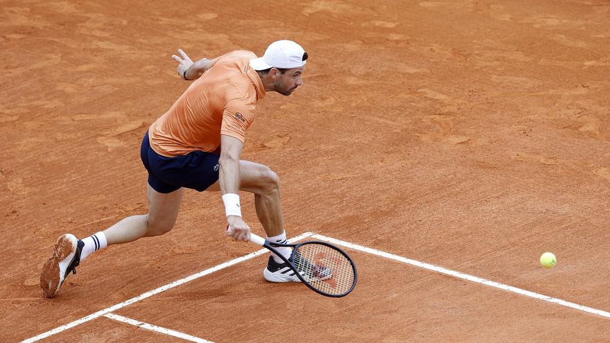 El complicado momento del tenista que fue visto como sucesor de Federer: de casi ganar a Sinner a salir del top 100 de ATP