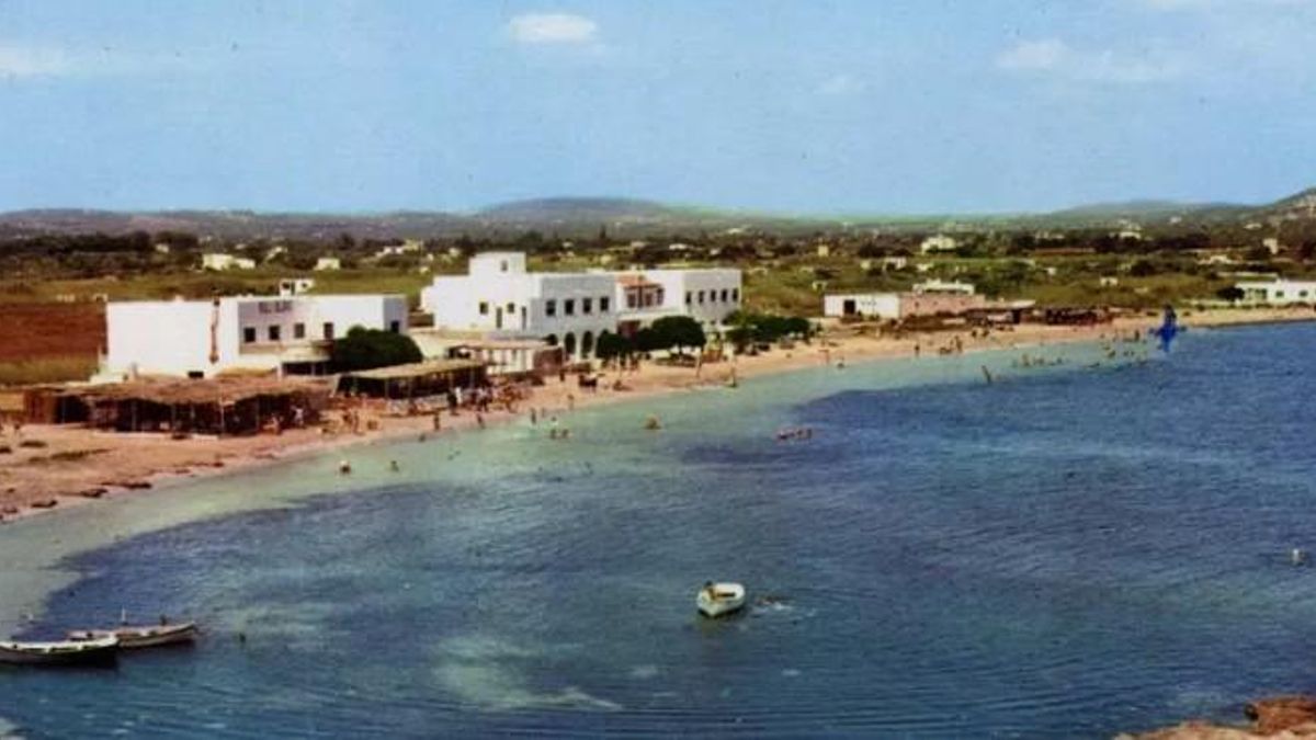 Platja de Talamanca, en Eivissa (1962)