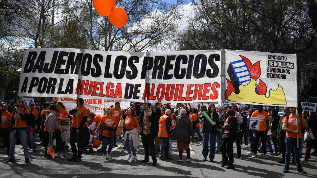 El Constitucional tumba el recurso de Ayuso contra la Ley de Vivienda y avala la competencia del Estado