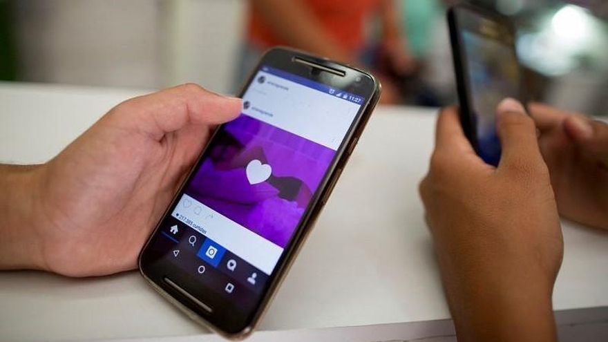 ANPE pide la regularización del móvil en los centros escolares por los casos de "mal uso" entre el alumnado y los padres