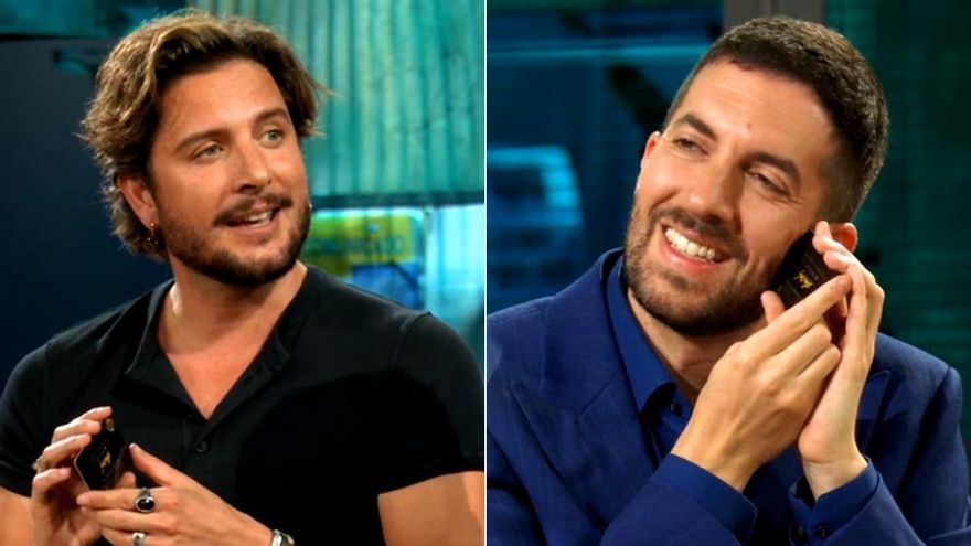 Manuel Carrasco y Broncano bromearon en 'La Revuelta' sobre "reencontrarse" con Motos por un regalo del cantante
