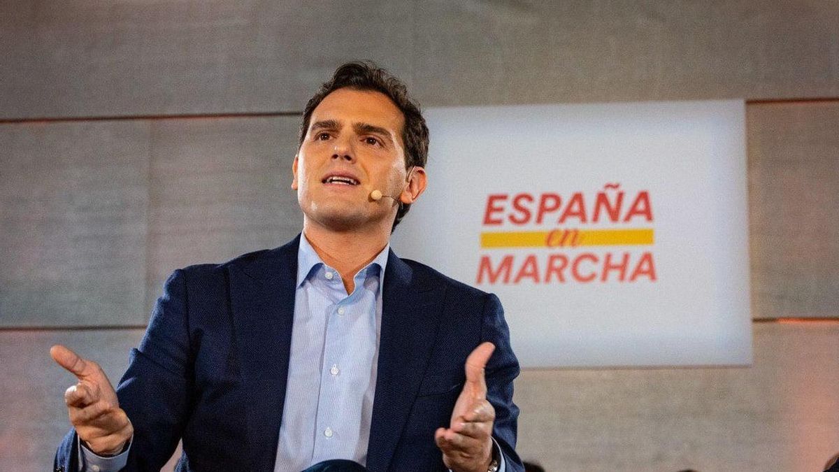 Rivera dice que, saque los escaños que saque Ciudadanos, trabajará por "desbloquear el país"