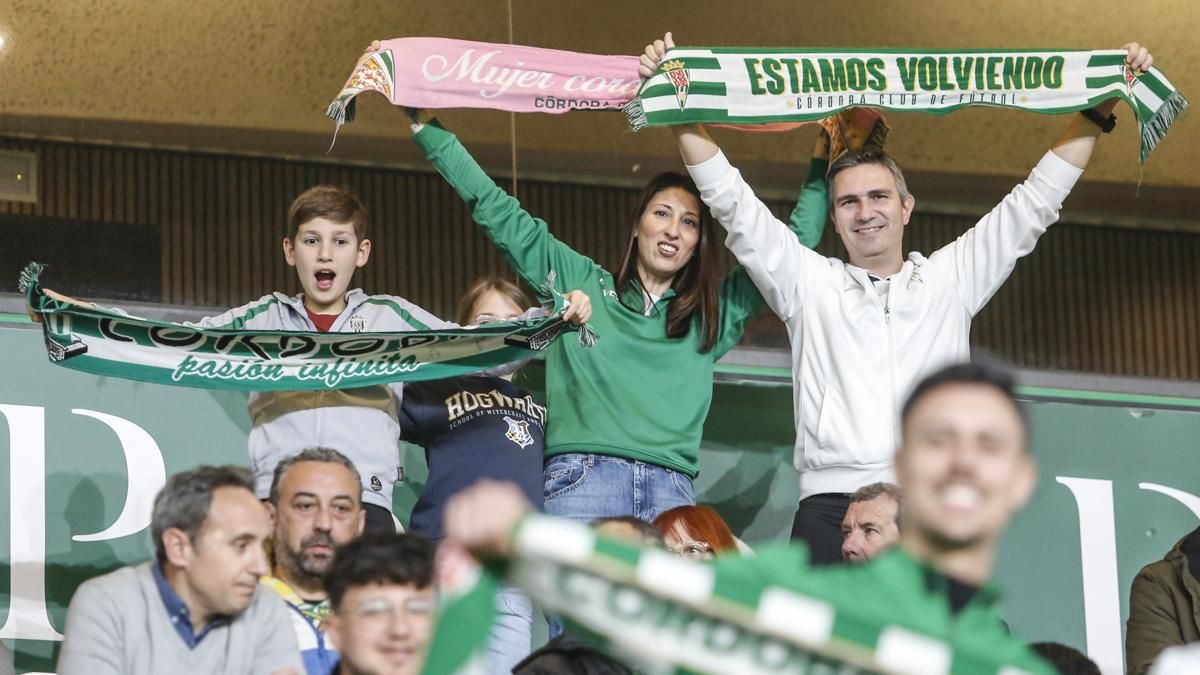 Grada Blanquiverde del Córdoba CF - FC Andorra