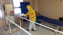 Las residencias de mayores y centros sociales de C-LM recuperan desde este lunes visitas y normalidad