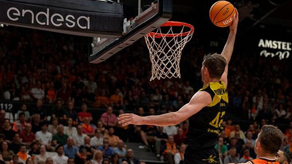 La Laguna Tenerife pierde la primera mano