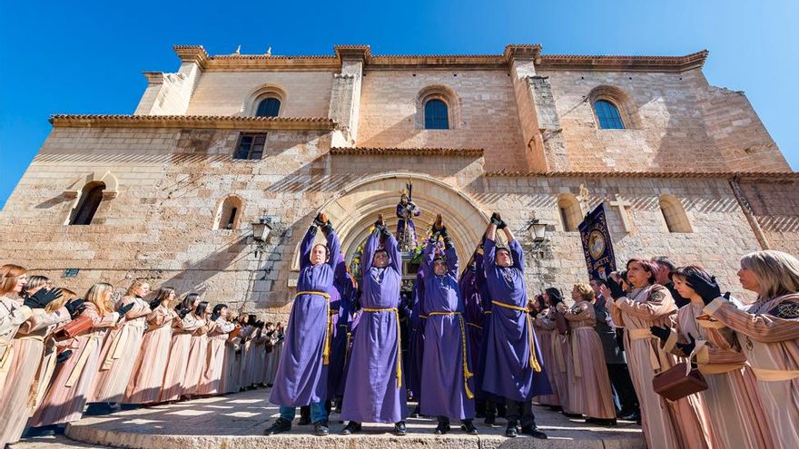 La Semana Santa 2025 de Castilla-La Mancha sin salir de casa: procesiones y películas en la 'tele' regional