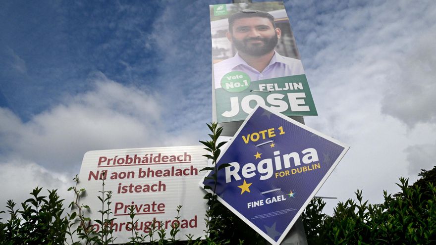 Dublín (Irlanda).- Un cartel de campaña del Partido Verde y el partido Fine Gael en Dublín. Irlanda celebra elecciones europeas y locales el 7 de junio de 2024. (Elecciones, Irlanda) EFE/EPA/BRYAN MEADE