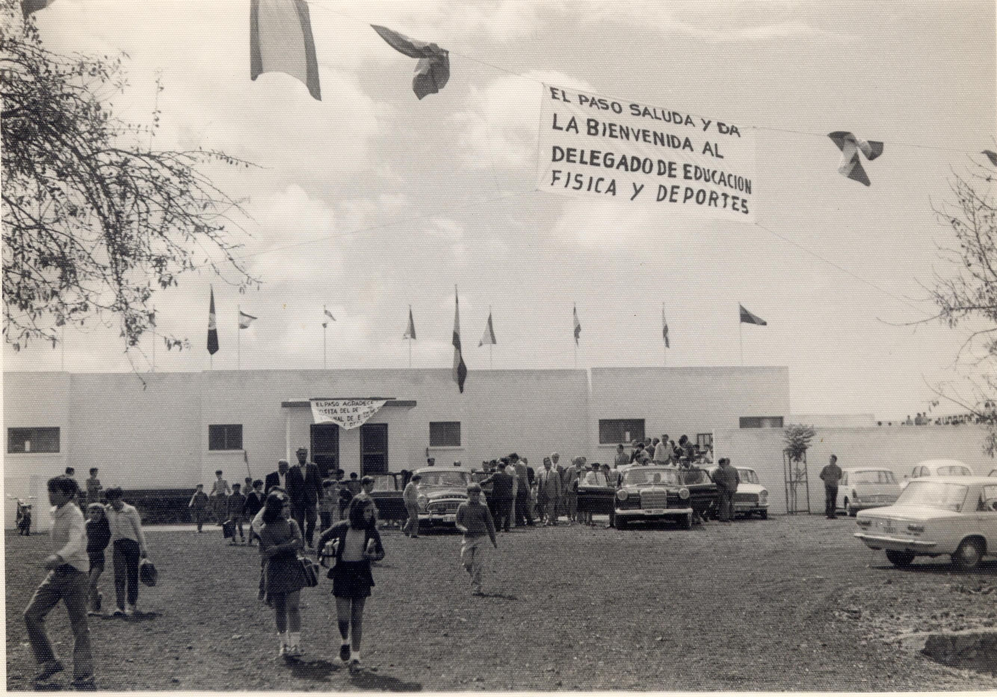 Inauguración de los nuevos graderíos y casetas. 16 de octubre de 1972. AMEP