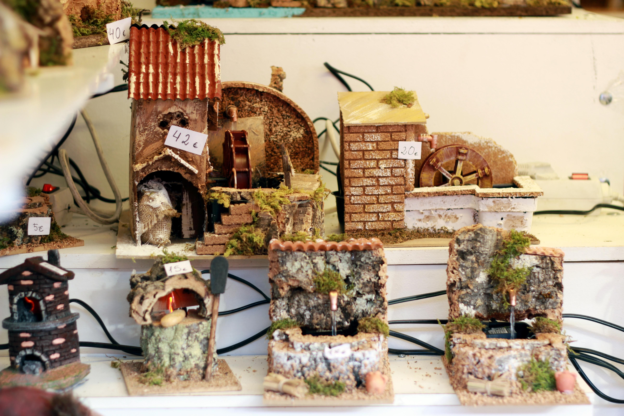 Recorrido puesto a puesto por la Navidad en la Plaza Mayor de Madrid