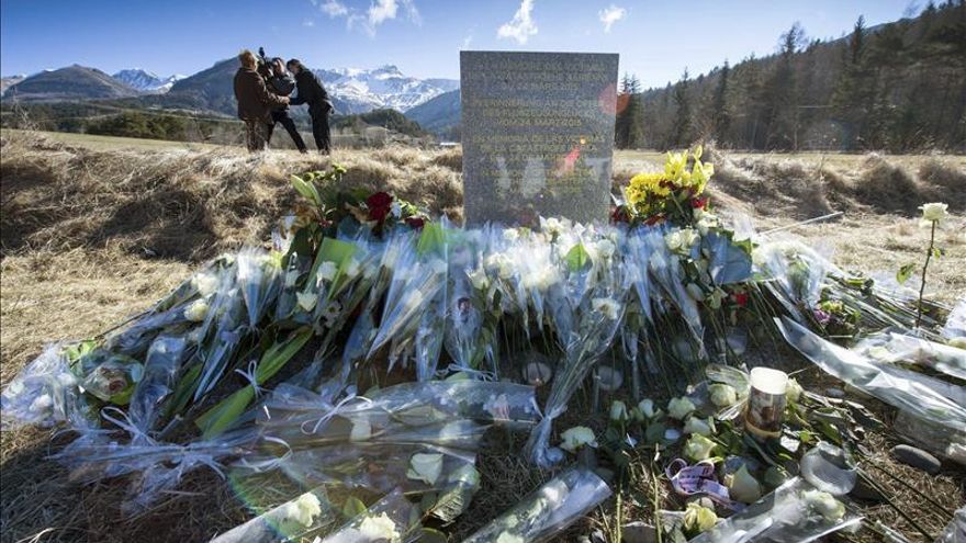 El copiloto de Germanwings ensayó la maniobra de suicidio, según la investigación