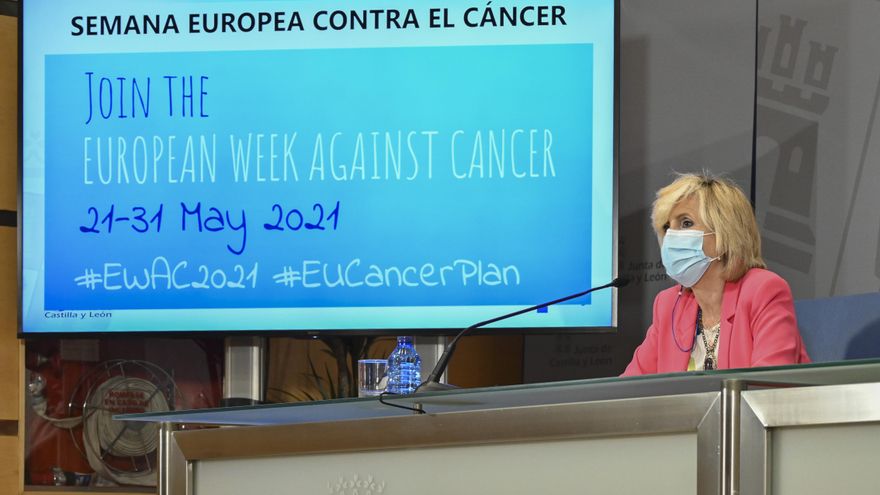 La consejera de Sanidad, Verónica Casado, durante la rueda de prensa de este martes.