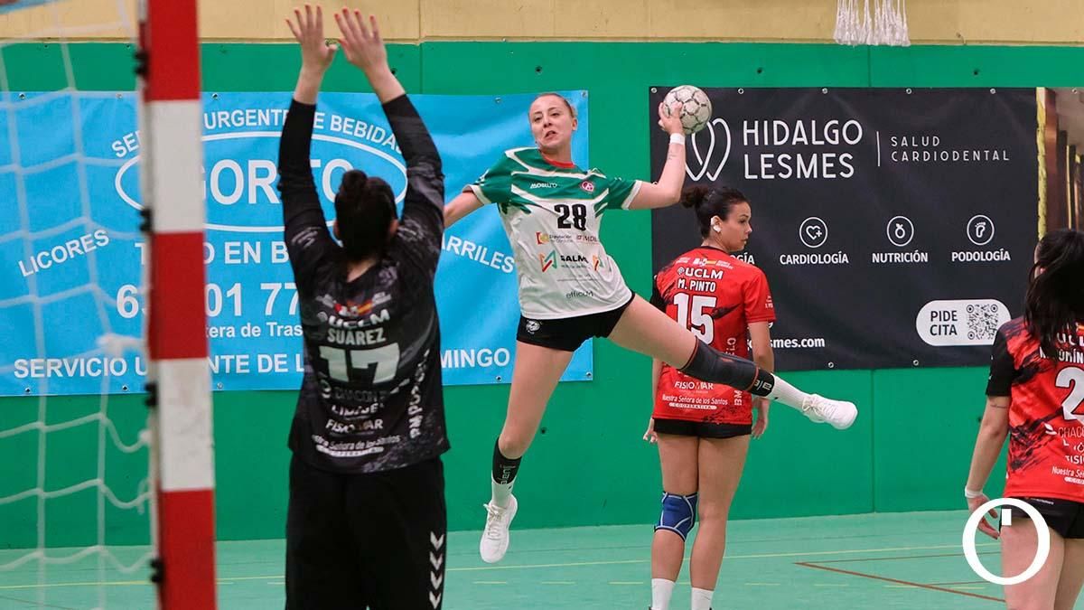 Ángela Ruiz, en un partido la pasada temporada