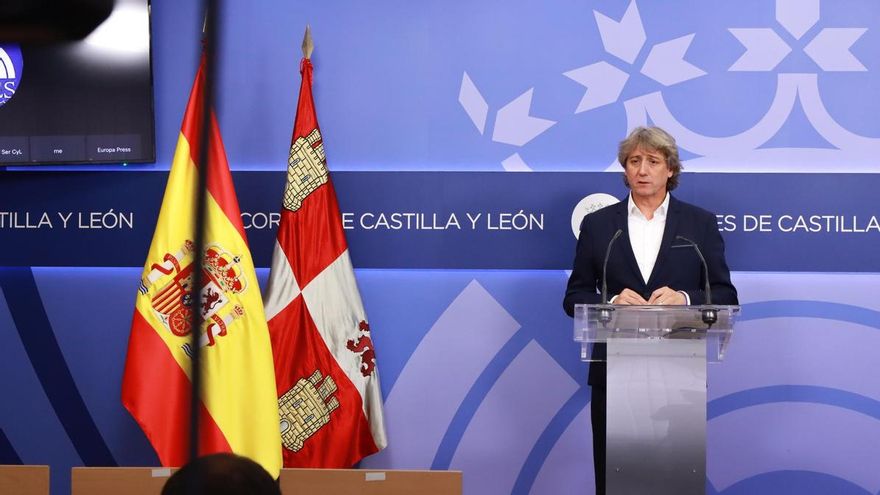 El PSOE de Castilla y León llama "ilegal" a Mañueco por tratar de incumplir con la redistribución de menores