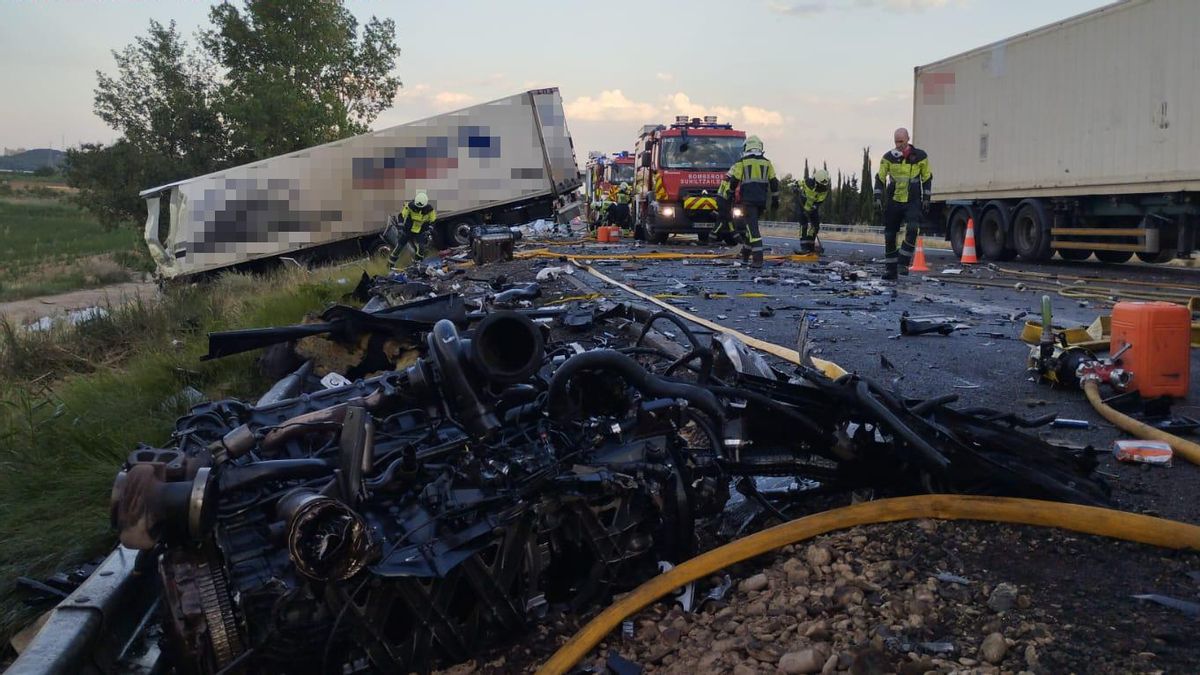 Muere un hombre y otro resulta herido en un accidente laboral tras el choque entre dos camiones en Navarra