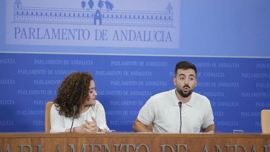 José Manuel Gómez Jurado, este miércoles en rueda de prensa junto a la portavoz de Por Andalucía, Inmaculada Nieto.