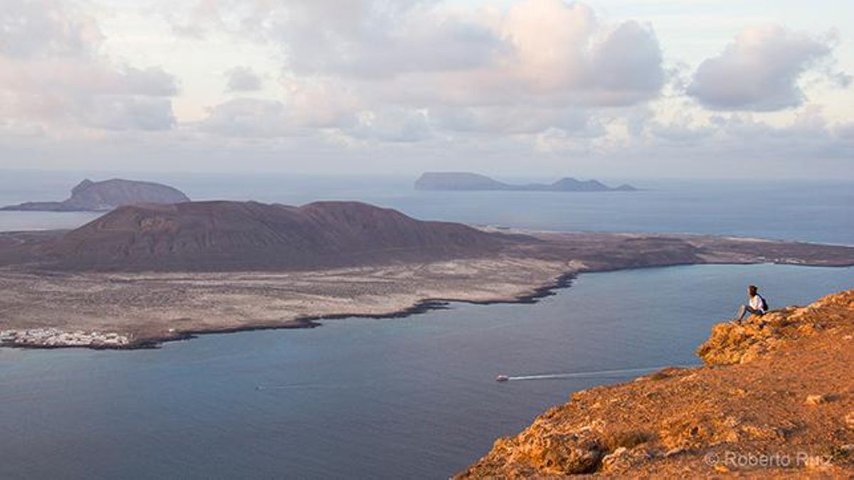 Vistas de La Graciosa desde el Mirador del Río en Lanzarote