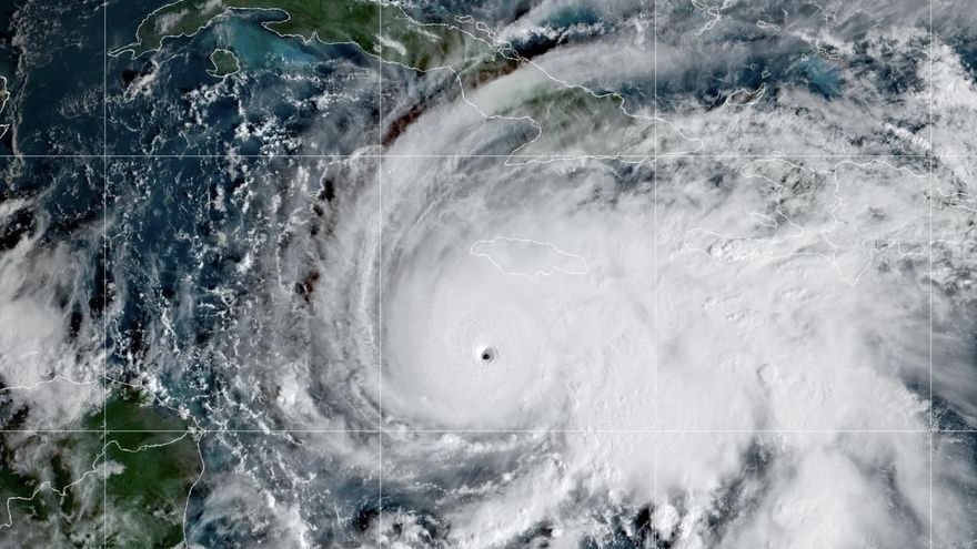 El Caribe se prepara para el impacto del huracán Melissa, con previsión de vientos “catastróficos” de más de 280 km/hora