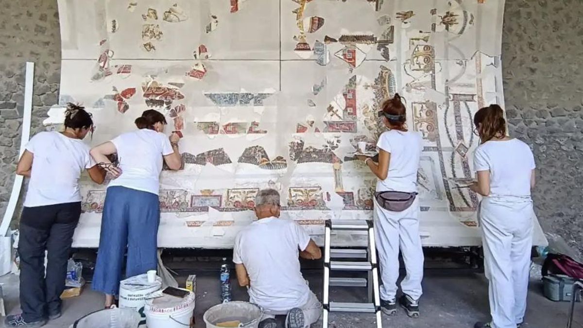 Los restauradores reconstruyen la bóveda con una estructura modular