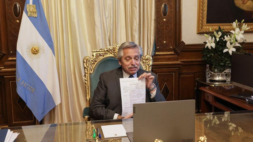 El Instituto Gamaleya aprobó el primer lote de vacunas Sputnik V producido en Argentina