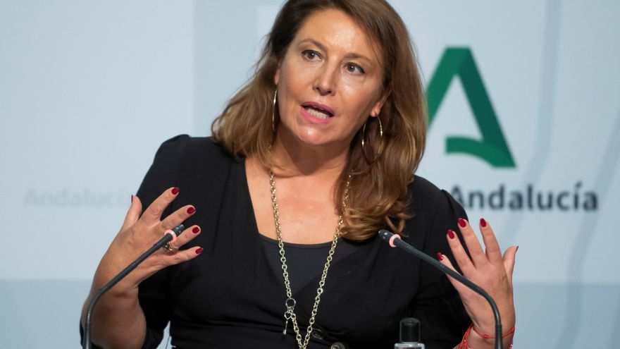 La jueza imputa a la consejera de Agricultura de Andalucía en el caso de las presuntas mordidas del PP de Almería