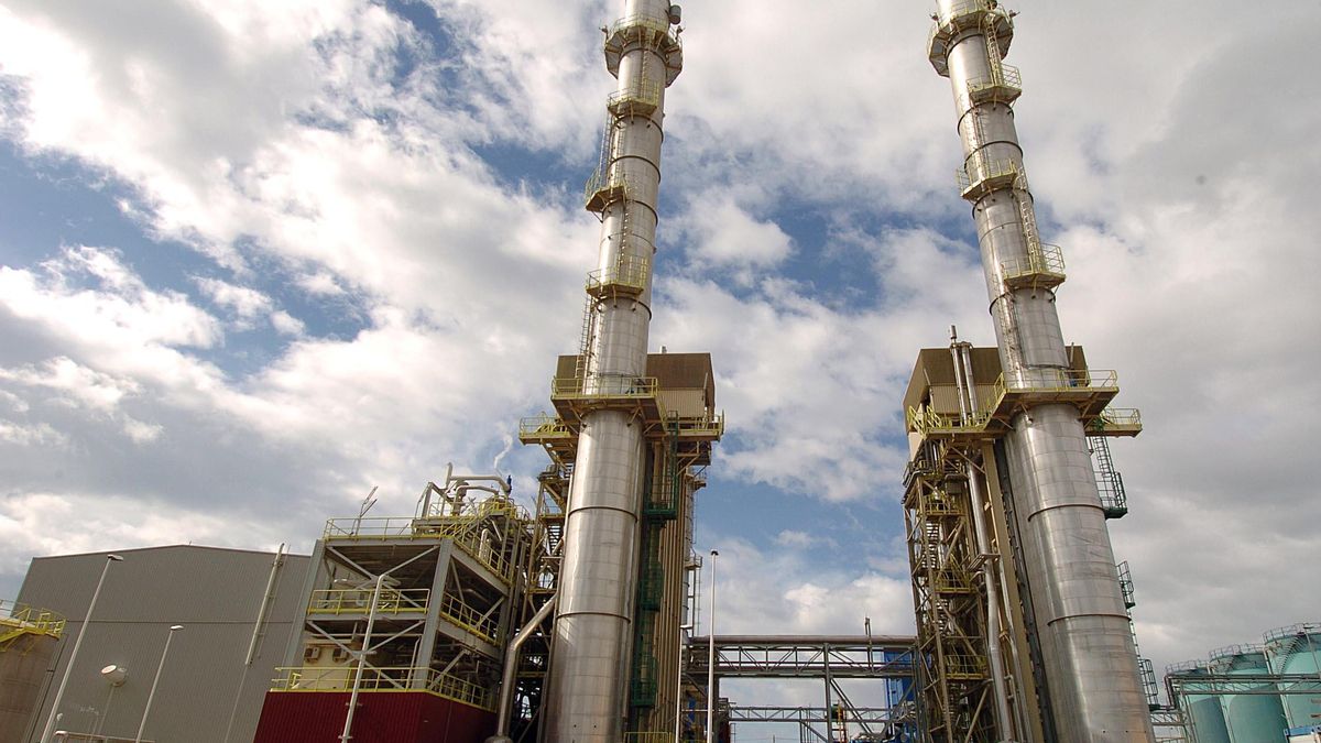 Central eléctrica del Barranco de Tirajana en Gran Canaria.