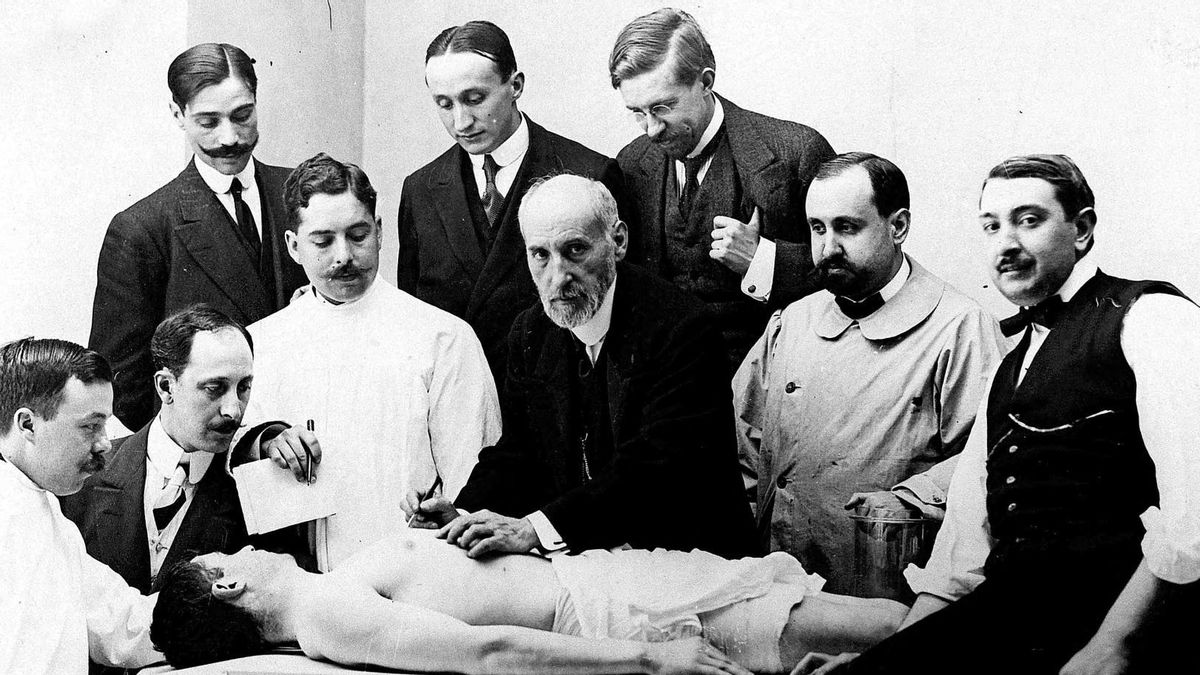 La Fundación Sierra Pambley celebra en Villablino los 150 años de la Institución Libre de Enseñanza con una exposición