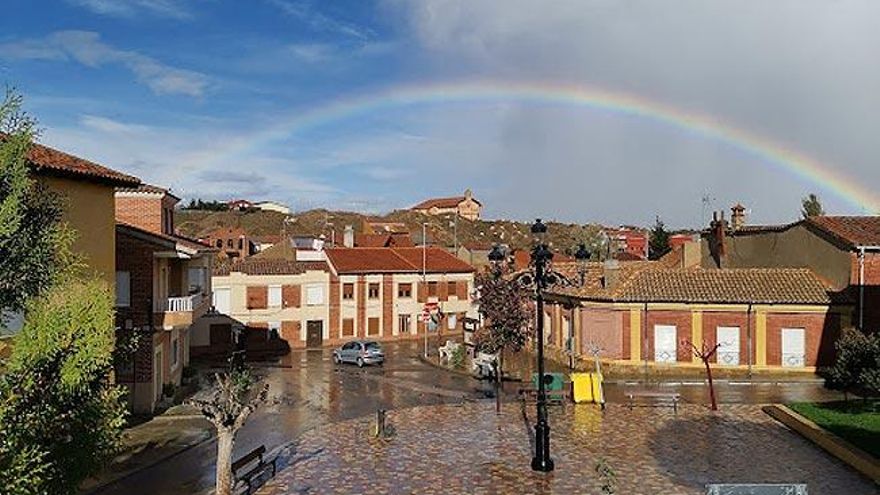 La UPL da la vuelta al voto de Valdevimbre y consigue que apruebe la moción por la Autonomía Leonesa