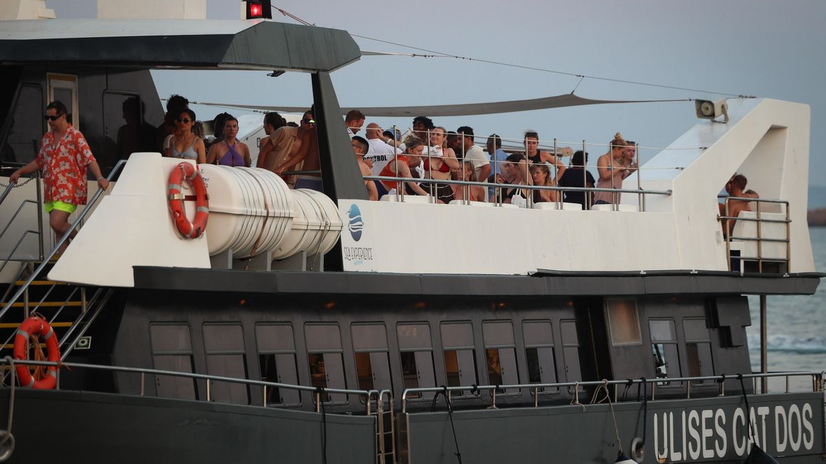 Las excursiones incluyen barra libre de sangría, cerveza y refrescos.