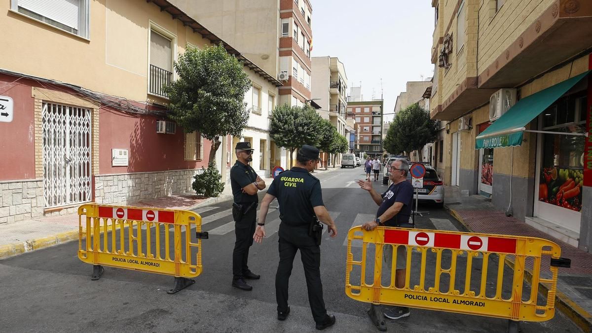 La Guardia Civil detiene a un hombre por el asesinato de su mujer en la localidad alicantina de Almoradí